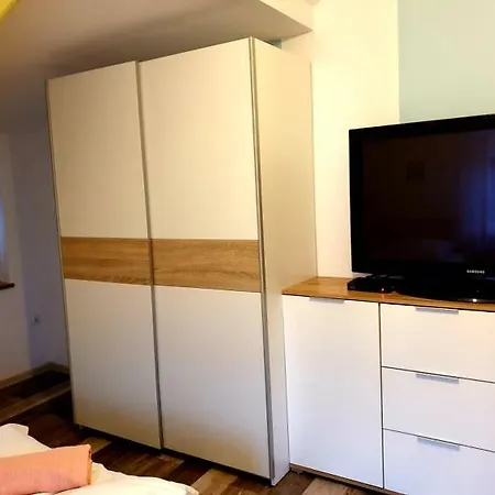 Bed and Breakfast Varmia 3*