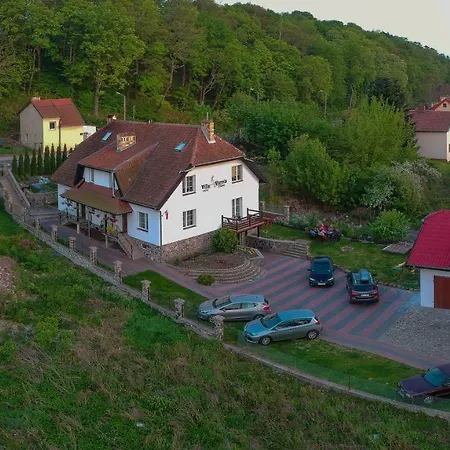 Varmia Bed and Breakfast 3*